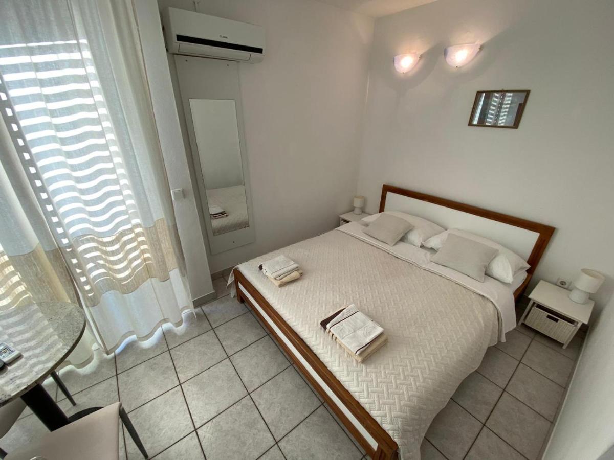 Blue Wave Apartments Туран Екстериор снимка