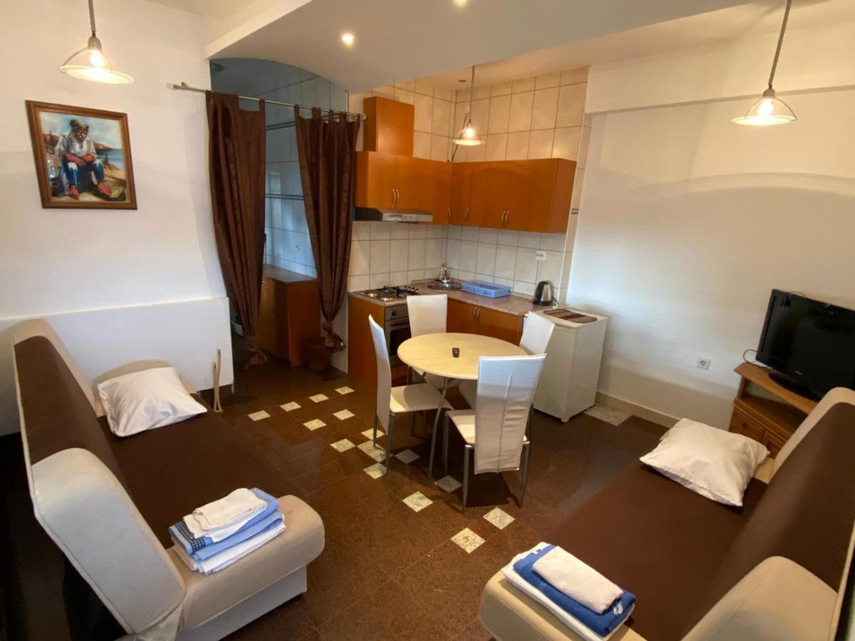 Blue Wave Apartments Туран Екстериор снимка